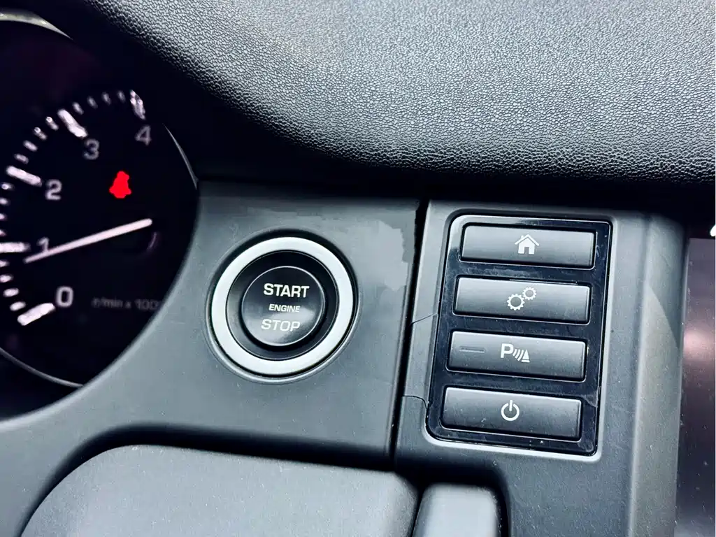 Land Rover Discovery Sport 2016 — фото 19