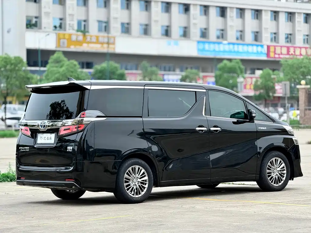 Toyota Vellfire 2021