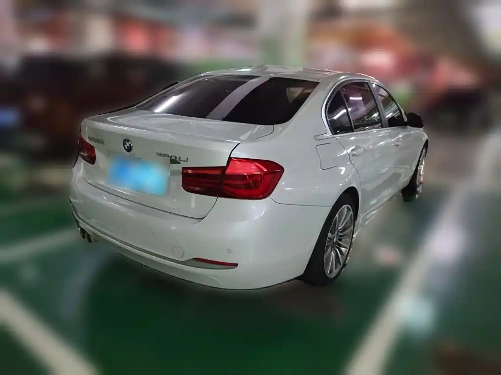 BMW 3 Series 2019 — фото 6