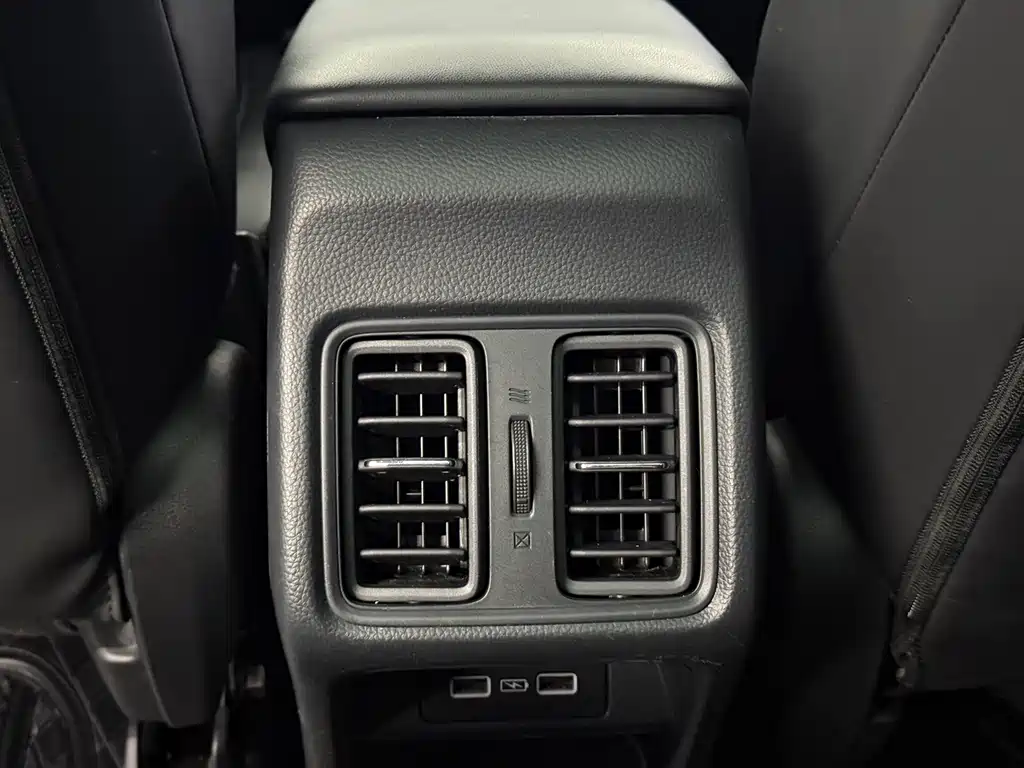 Honda Vezel 2023 — фото 13