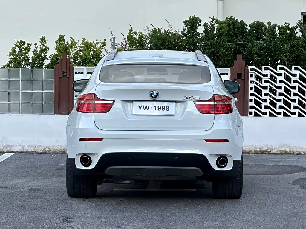 BMW X6 2015 — фото 6