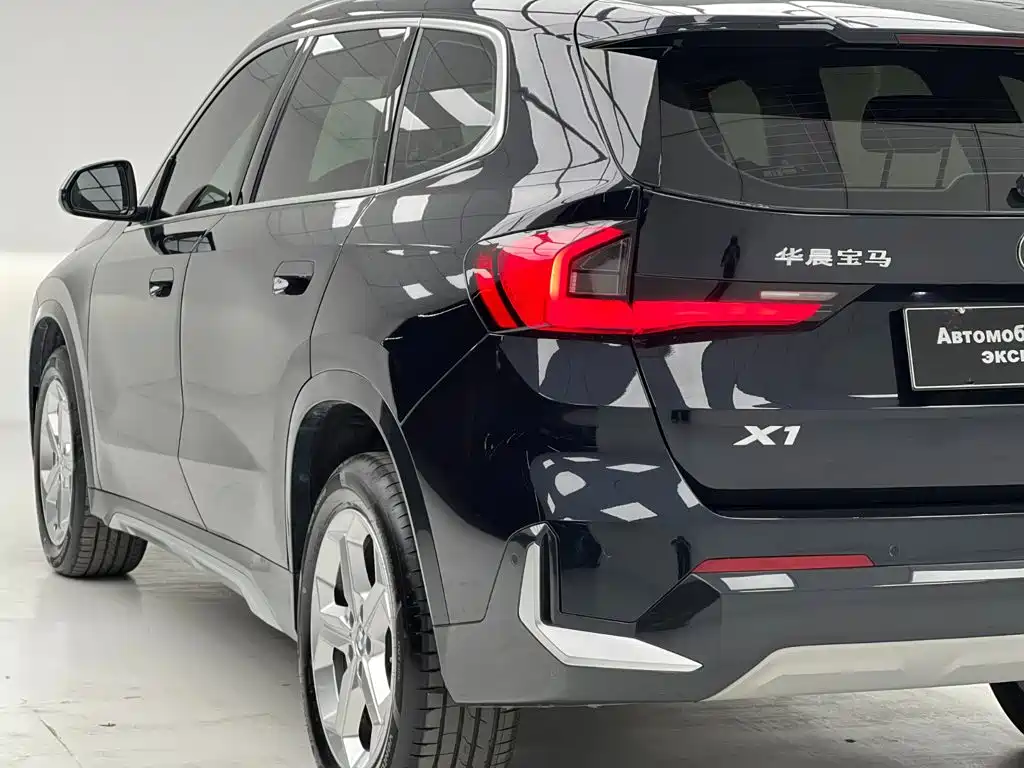 BMW X1 2023 — фото 8
