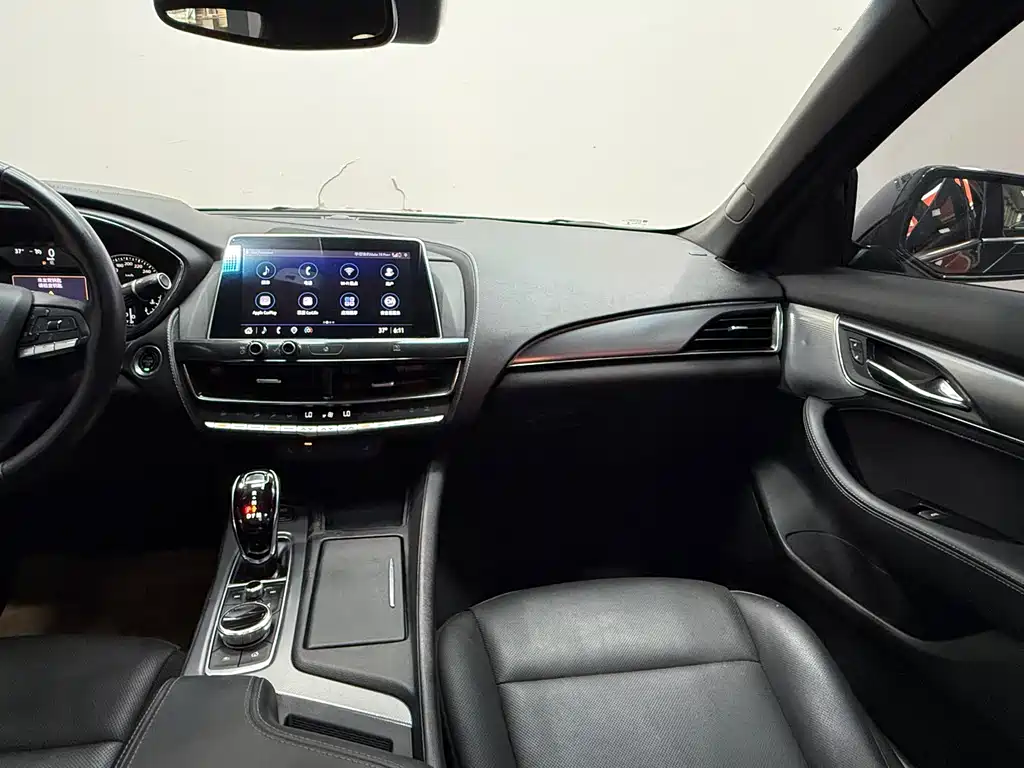 Cadillac CT5 2021 — фото 12