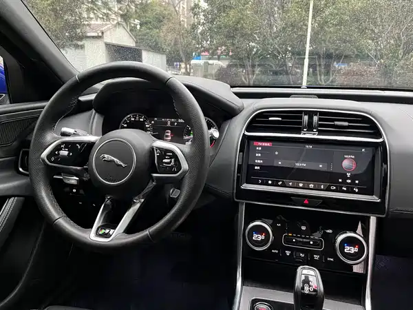 Jaguar XEL 2021