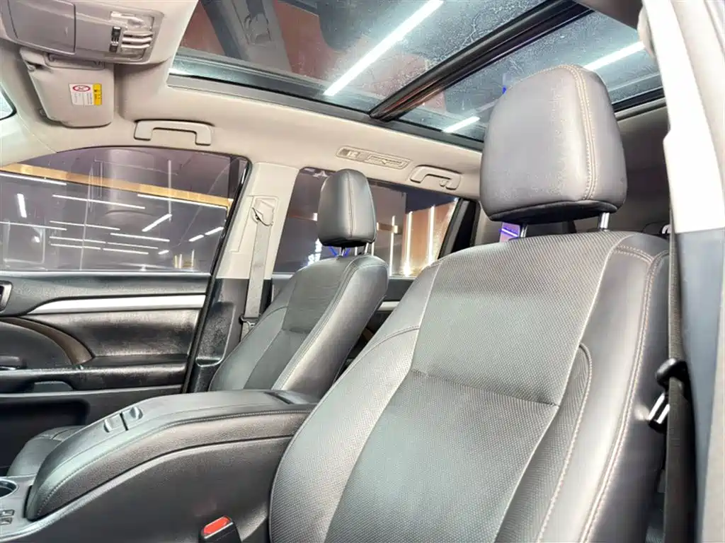 Toyota Highlander 2016 — фото 4