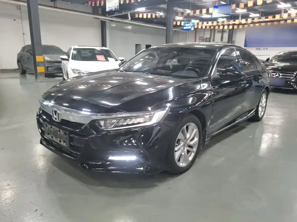 Honda Accord 2020 — фото 1