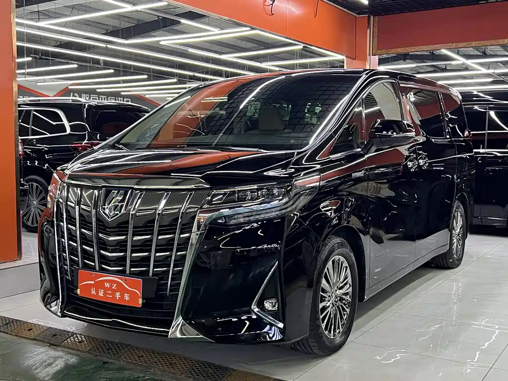 Toyota Alphard 2020 — фото 1