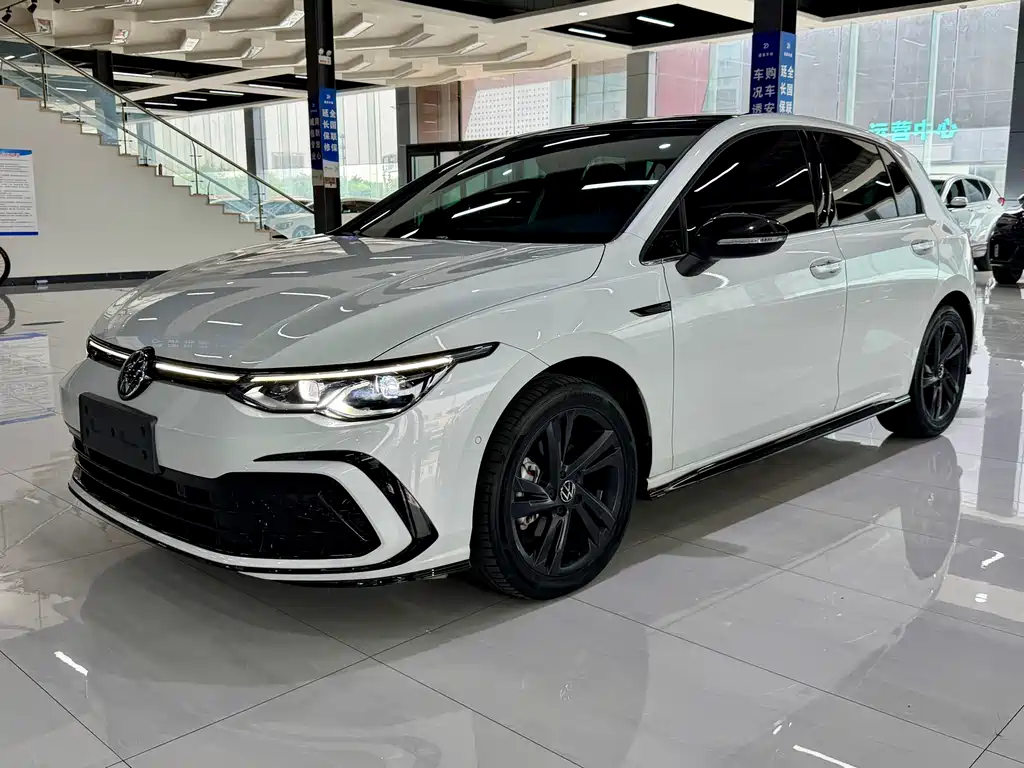 Volkswagen Golf 2023