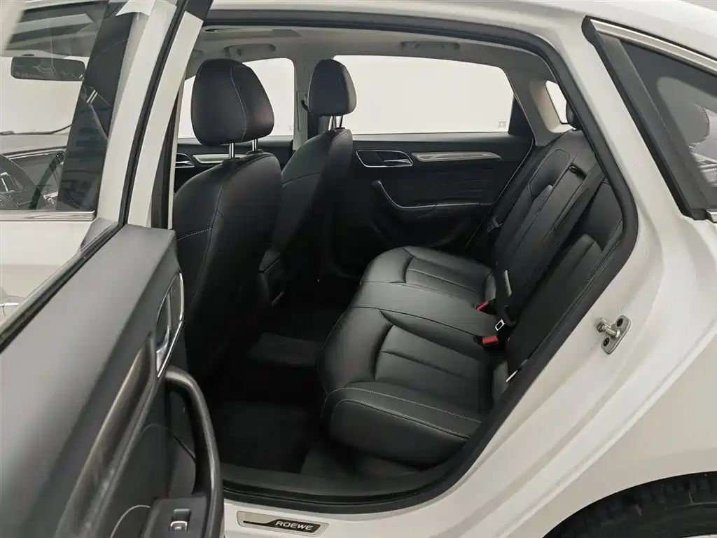 Roewe i6 Classic 2019 — фото 15