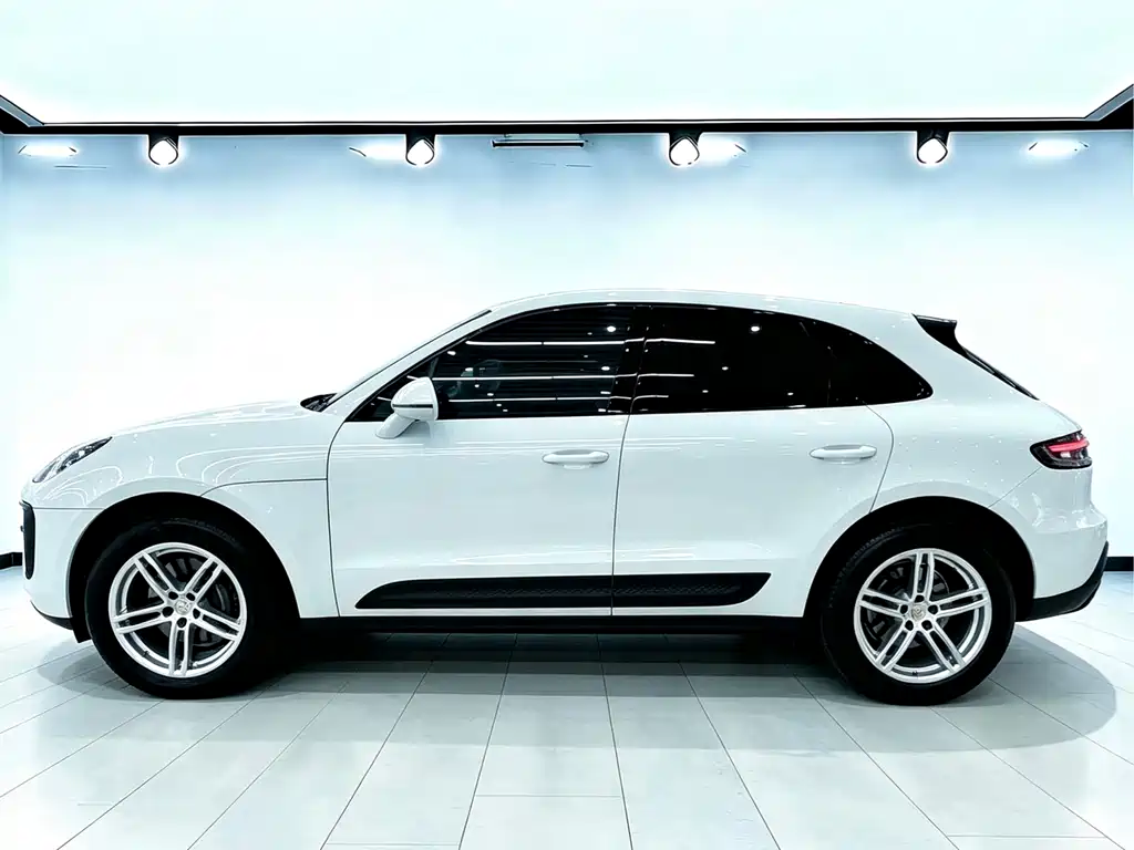Porsche Macan 2023 — фото 7