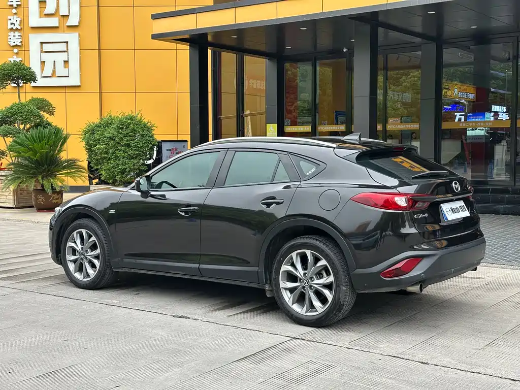 Mazda CX-4 2018