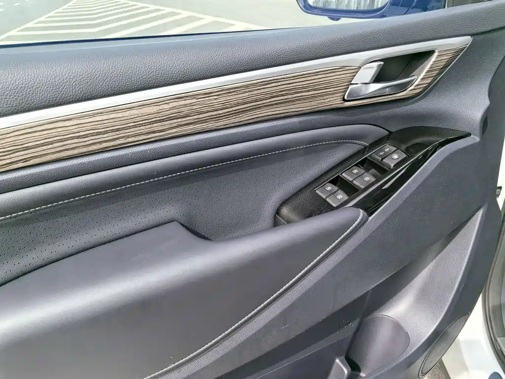 GAC Motor Trumpchi M8 2023 — фото 10