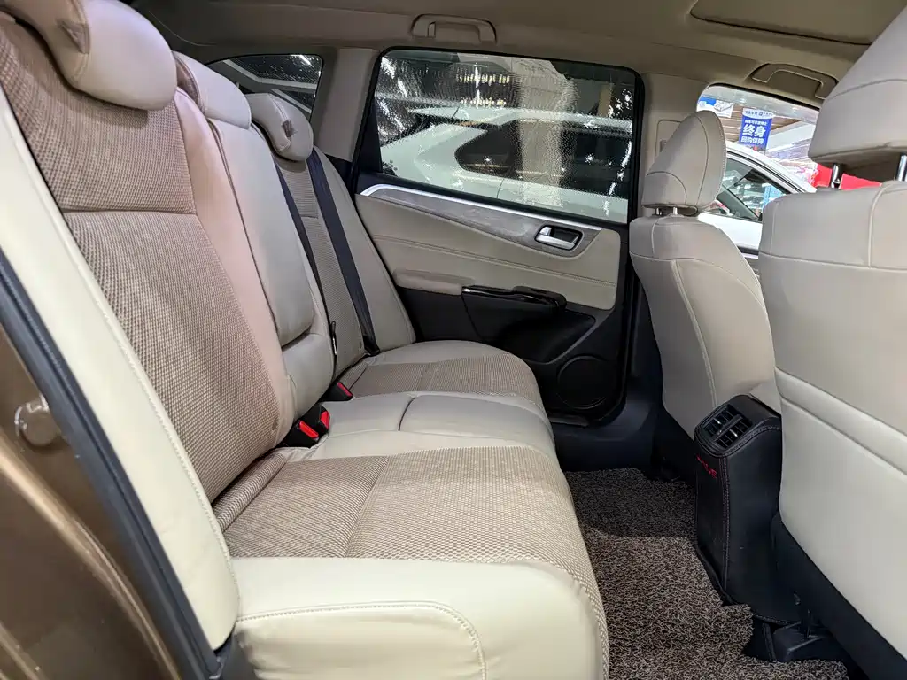 Honda Jade 2018 — фото 23