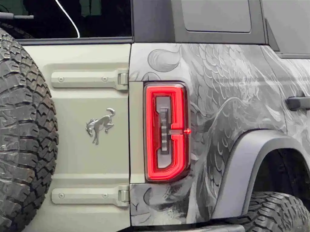 Ford Bronco 2025 — фото 19