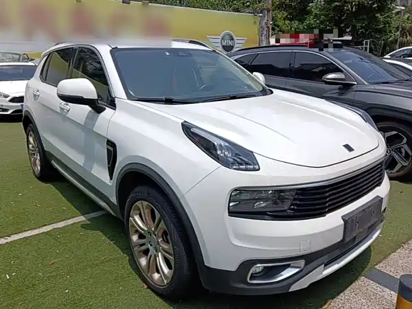 Lynk & Co 01 2018