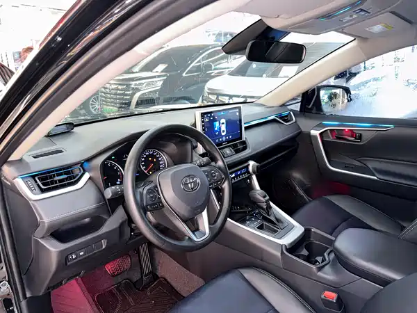 Toyota RAV4 2024