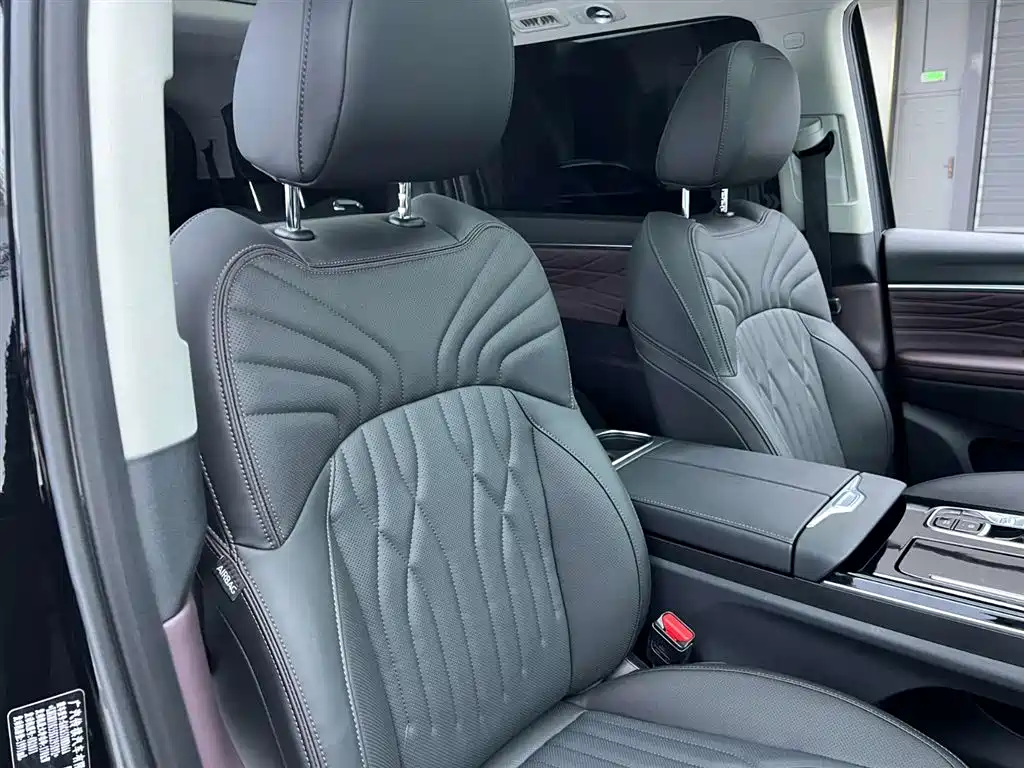 GAC Motor Trumpchi M8 2025 — фото 18