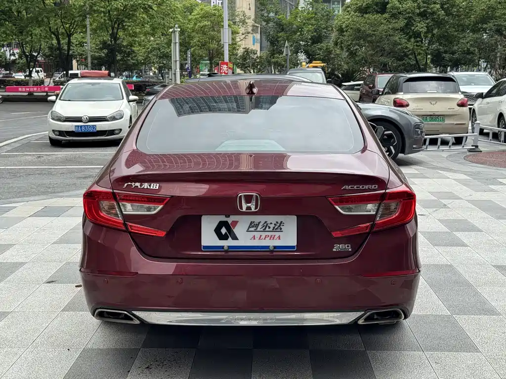 Honda Accord 2018 — фото 5