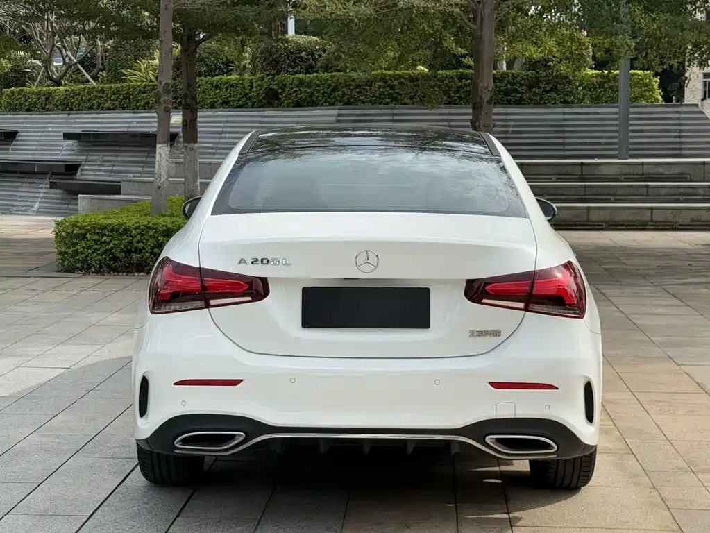 Mercedes-Benz A-Class 2019 — фото 12
