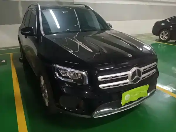 Mercedes-Benz GLB 2023