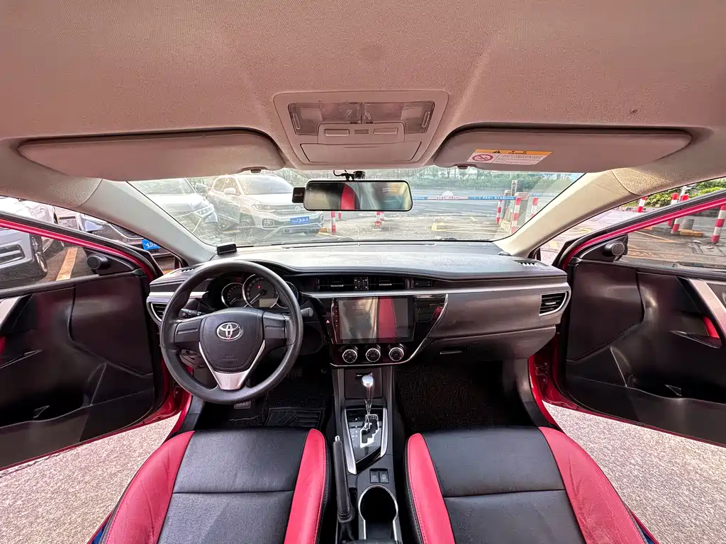 Toyota Corolla 2016 — фото 12