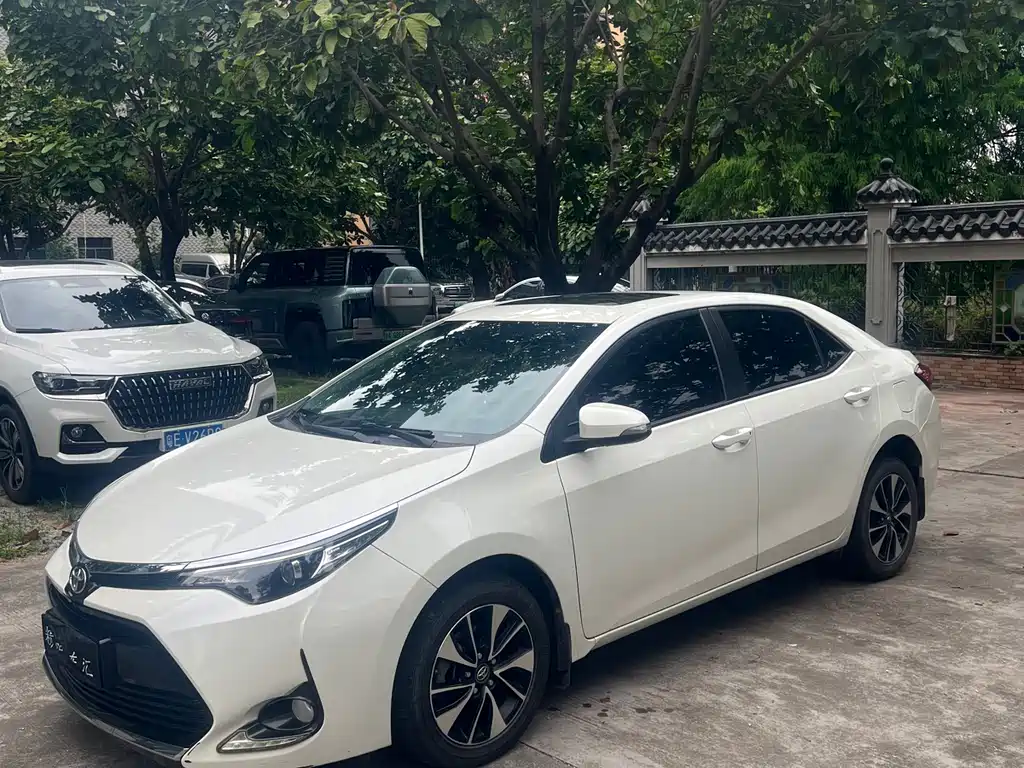 Toyota Levin 2018 — фото 1