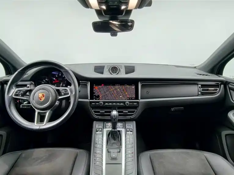 Porsche Macan 2020 — фото 14