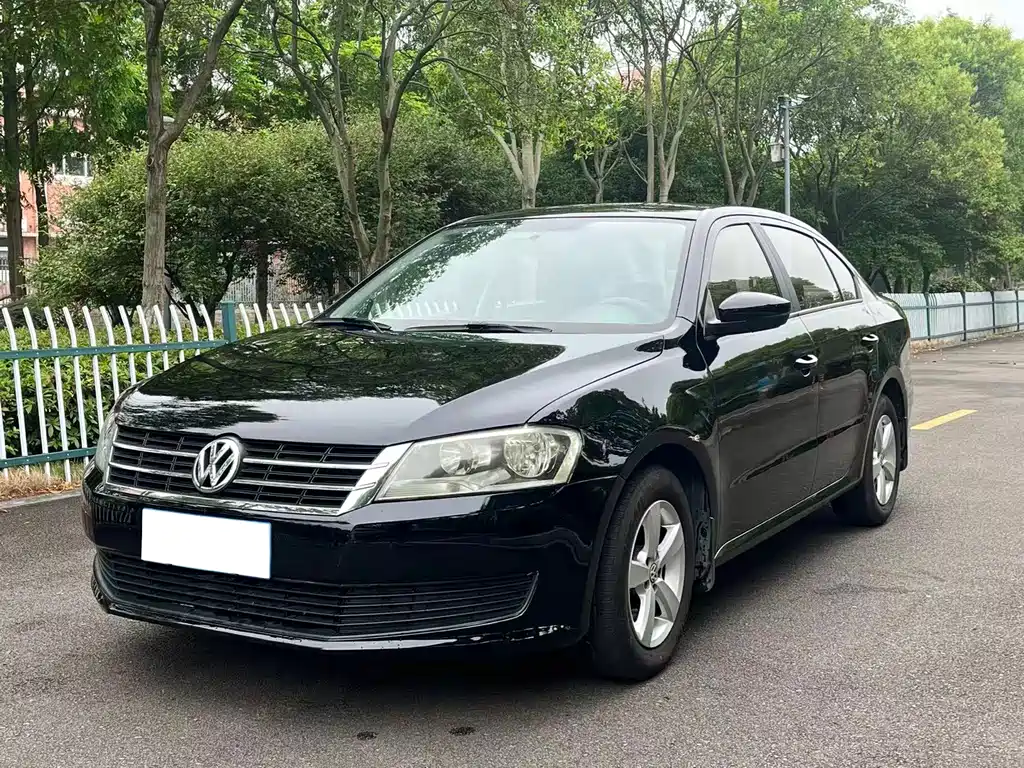 Volkswagen Lavida 2014