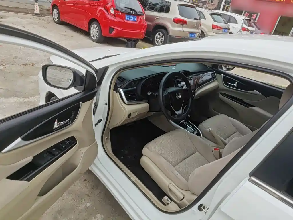 Honda Crider 2015 — фото 12