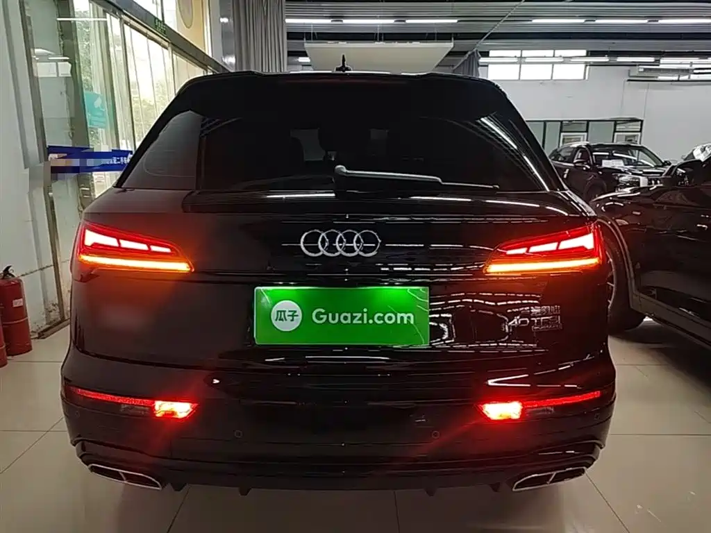 Audi Q5L 2024 — фото 6