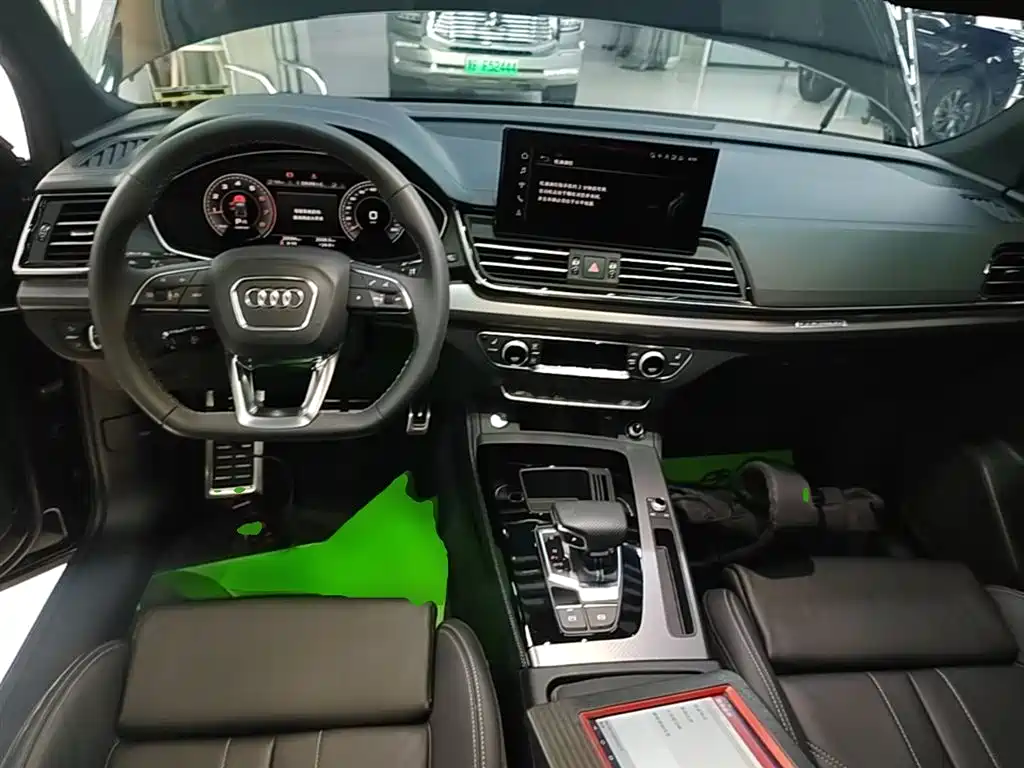Audi Q5L 2024 — фото 10