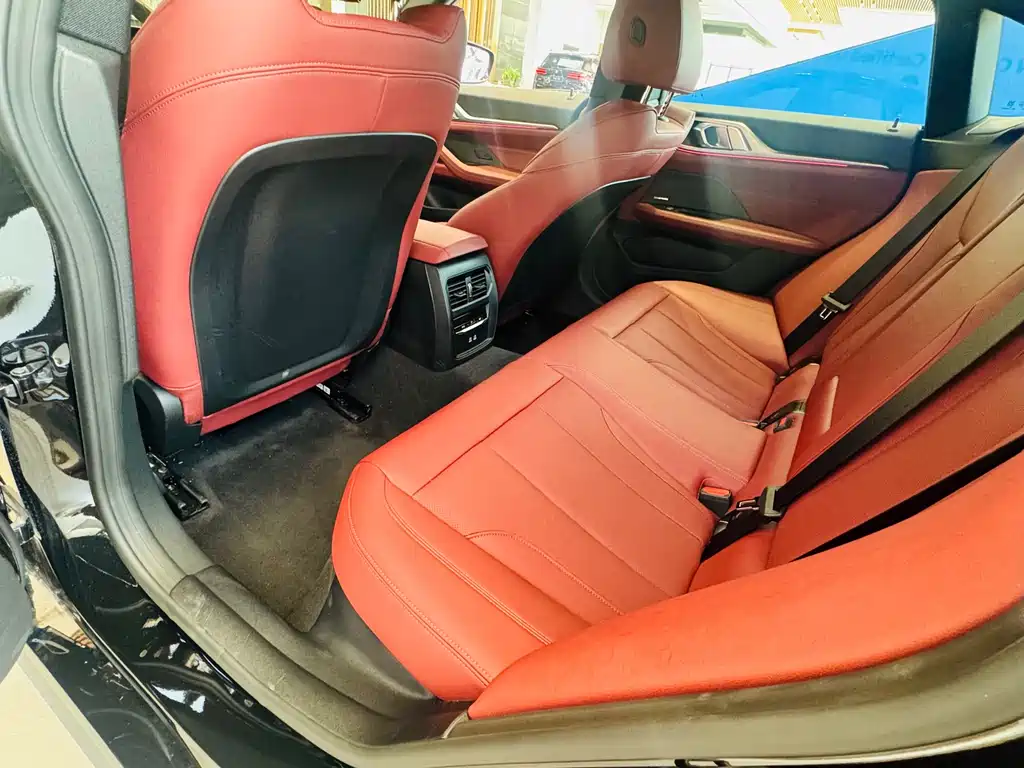BMW 4 Series 2025 — фото 11