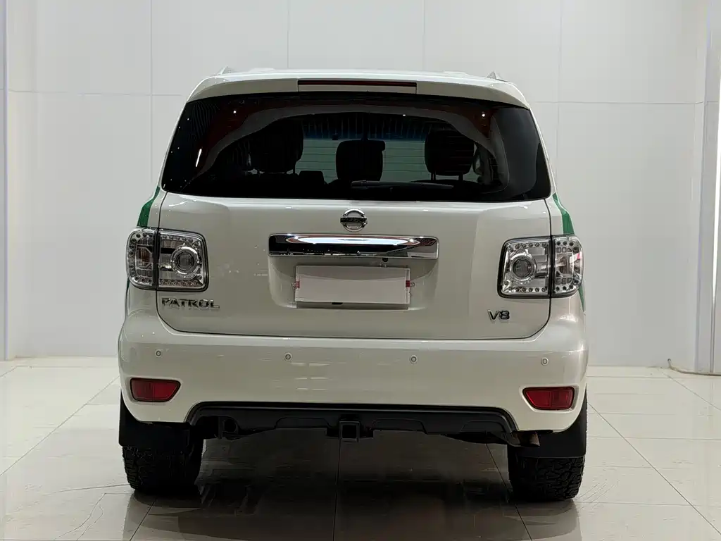 Nissan Patrol 2017 — фото 14