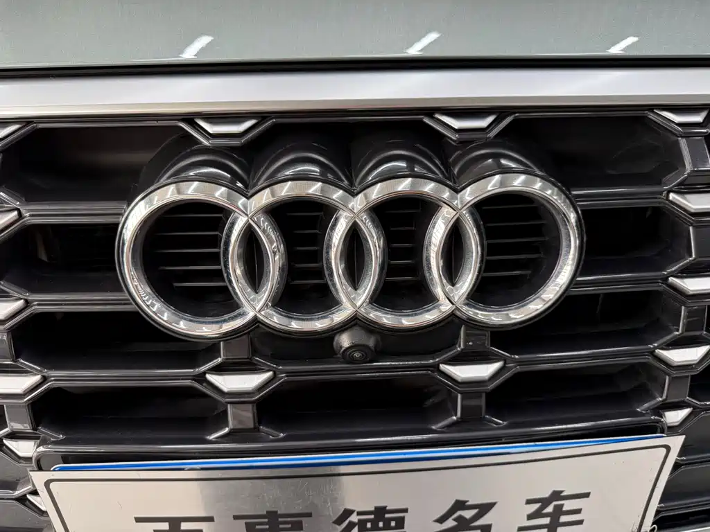 Audi Q3 2022 — фото 19