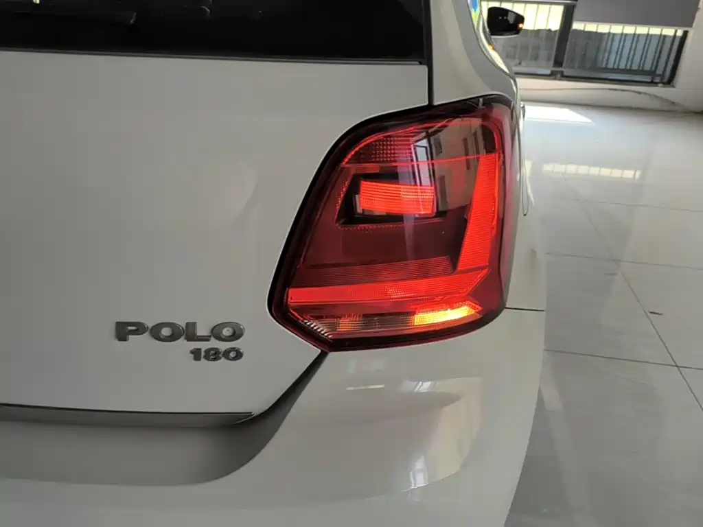Volkswagen Polo 2018 — фото 8