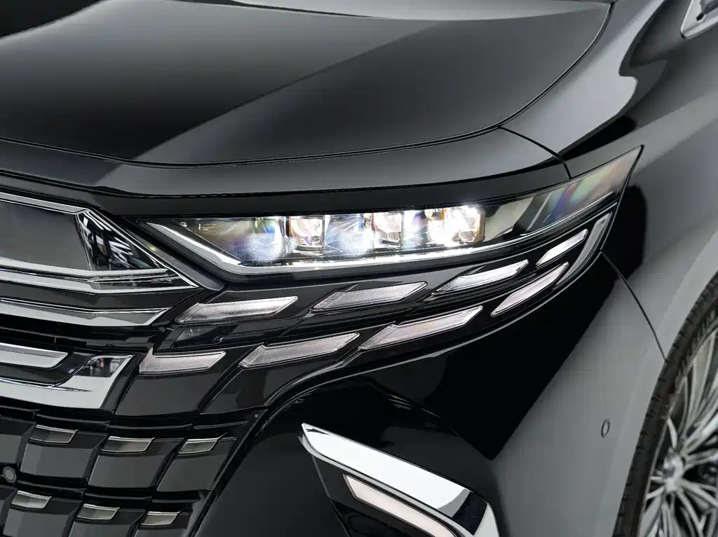 Toyota Alphard 2024 — фото 13