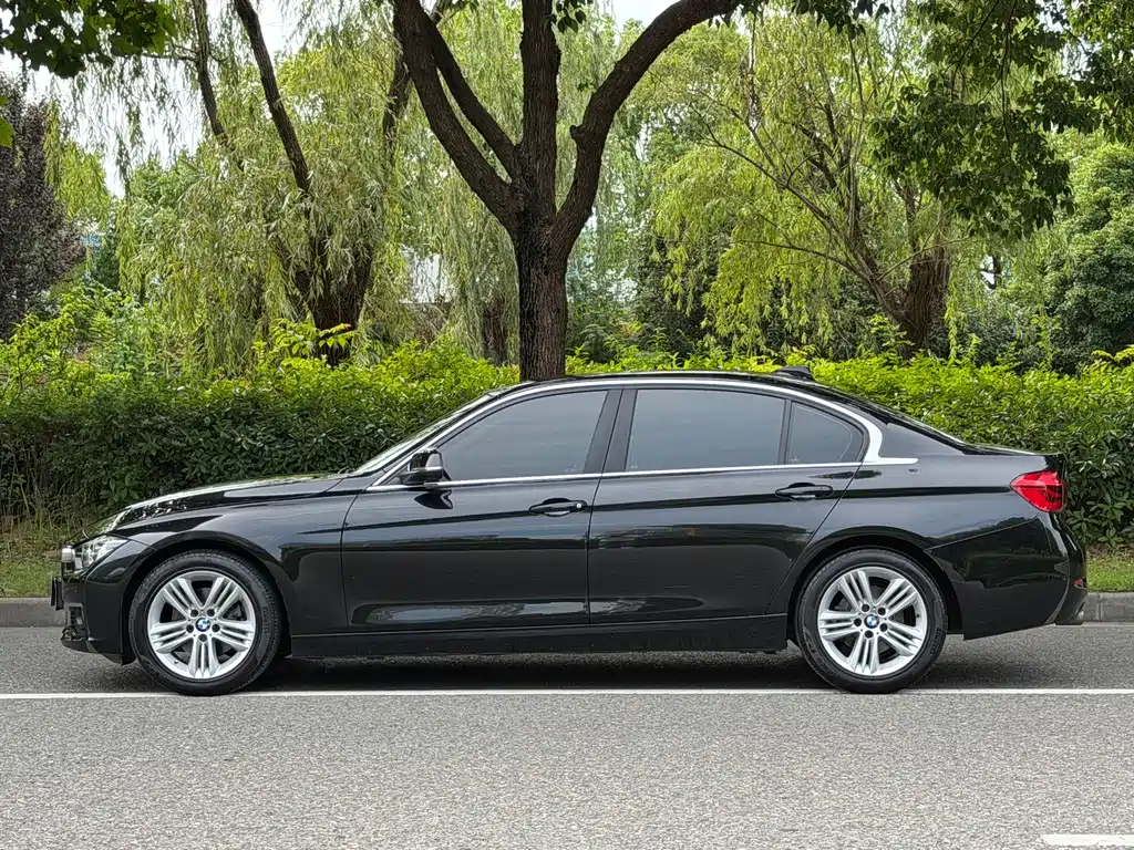 BMW 3 Series 2017