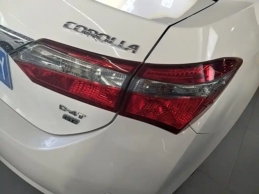 Toyota Corolla 2019 — фото 8