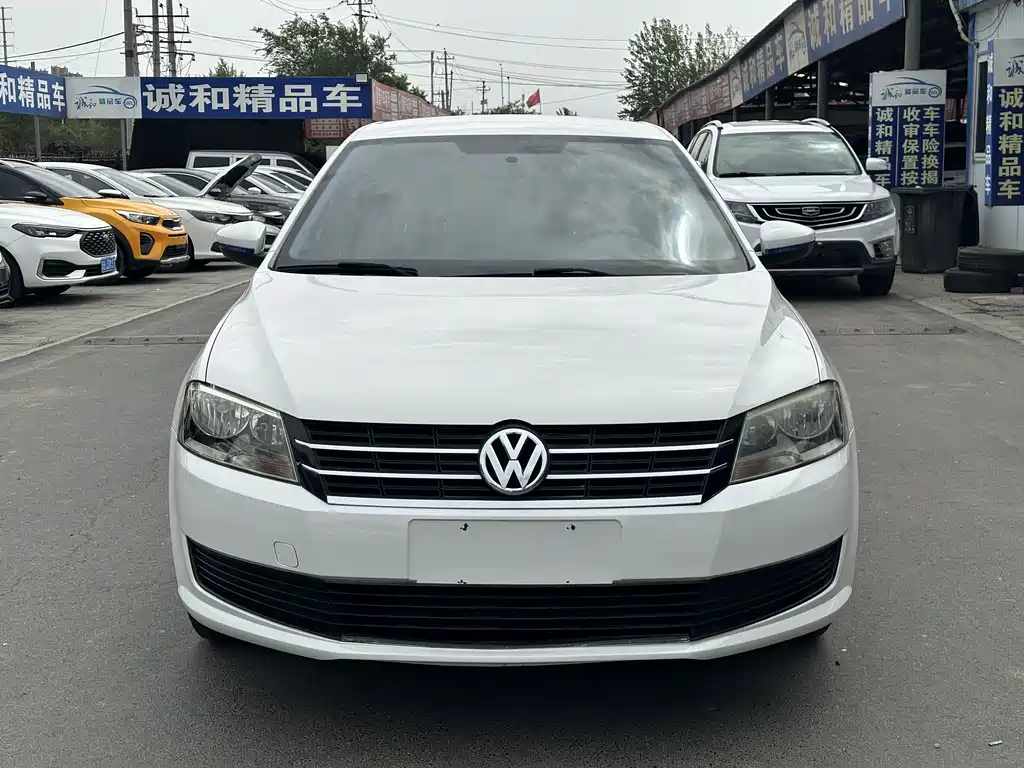 Volkswagen Lavida 2015