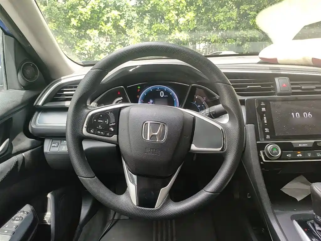Honda Civic 2016 — фото 11