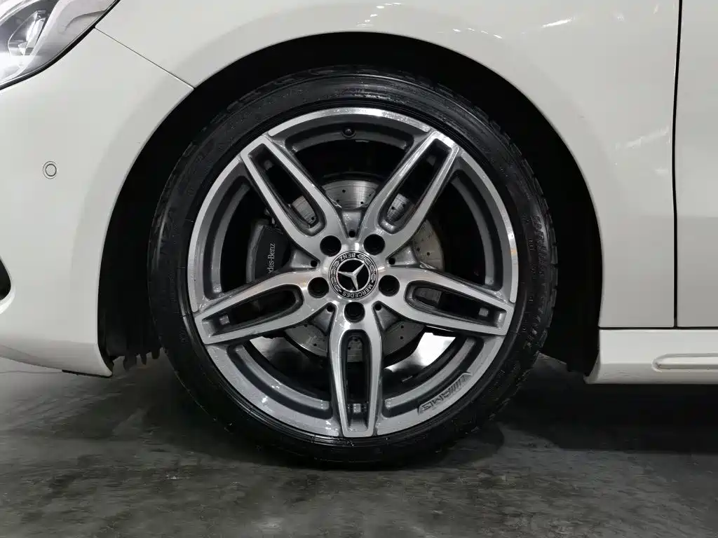 Mercedes-Benz A-Class 2018 — фото 17