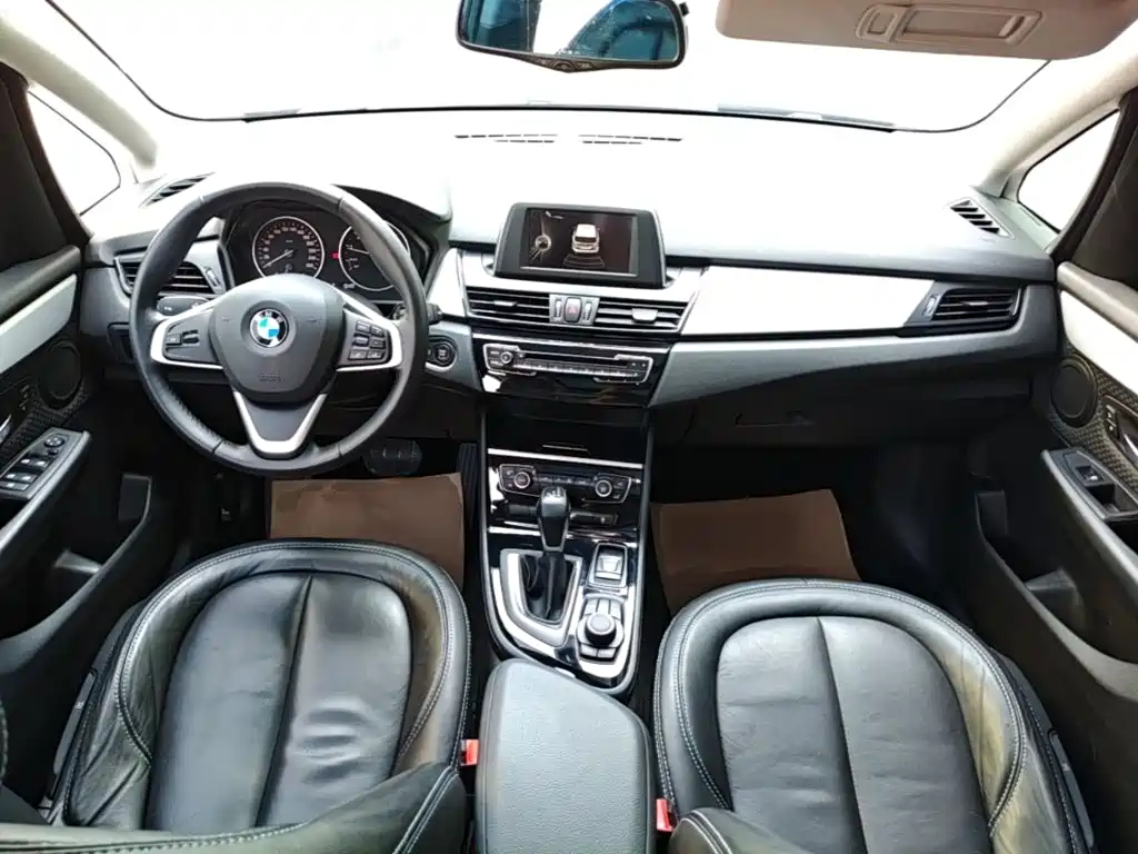 BMW 2 Series Gran Tourer 2016 — фото 10
