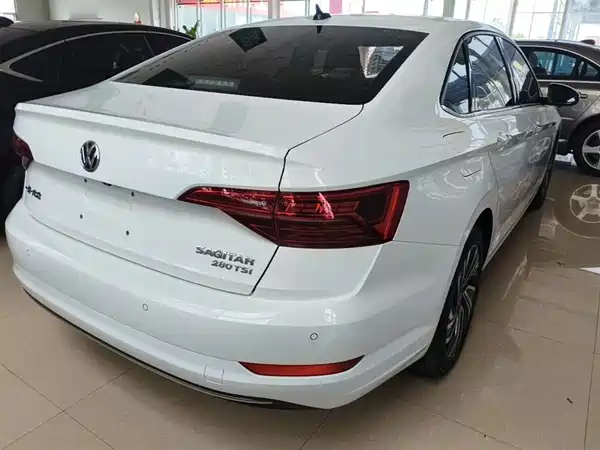 Volkswagen Sagitar 2022