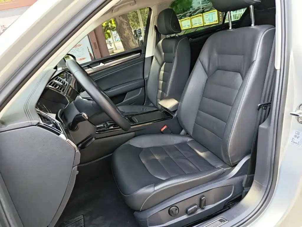 Volkswagen Phideon 2019 — фото 15