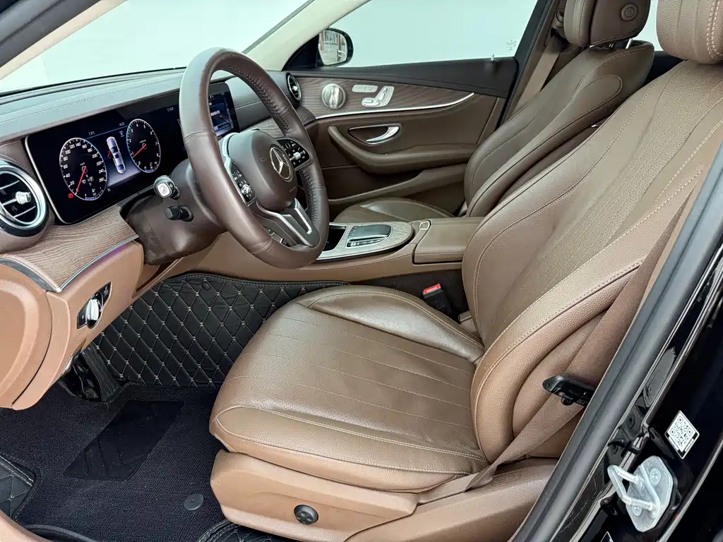 Mercedes-Benz E-Class 2019 — фото 6
