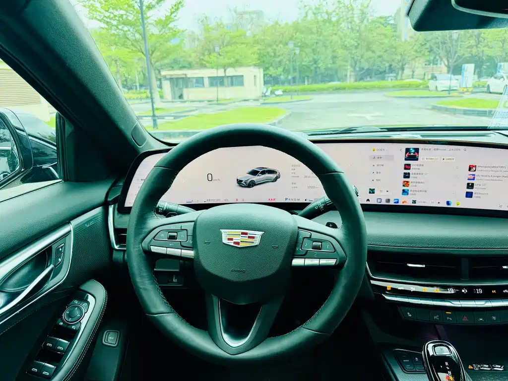 Cadillac CT5 2025 — фото 13