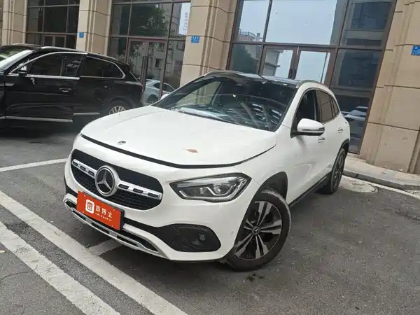 Mercedes-Benz GLA 2023