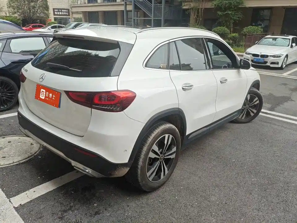 Mercedes-Benz GLA 2023 — фото 9
