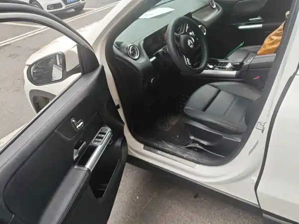 Mercedes-Benz GLA 2023