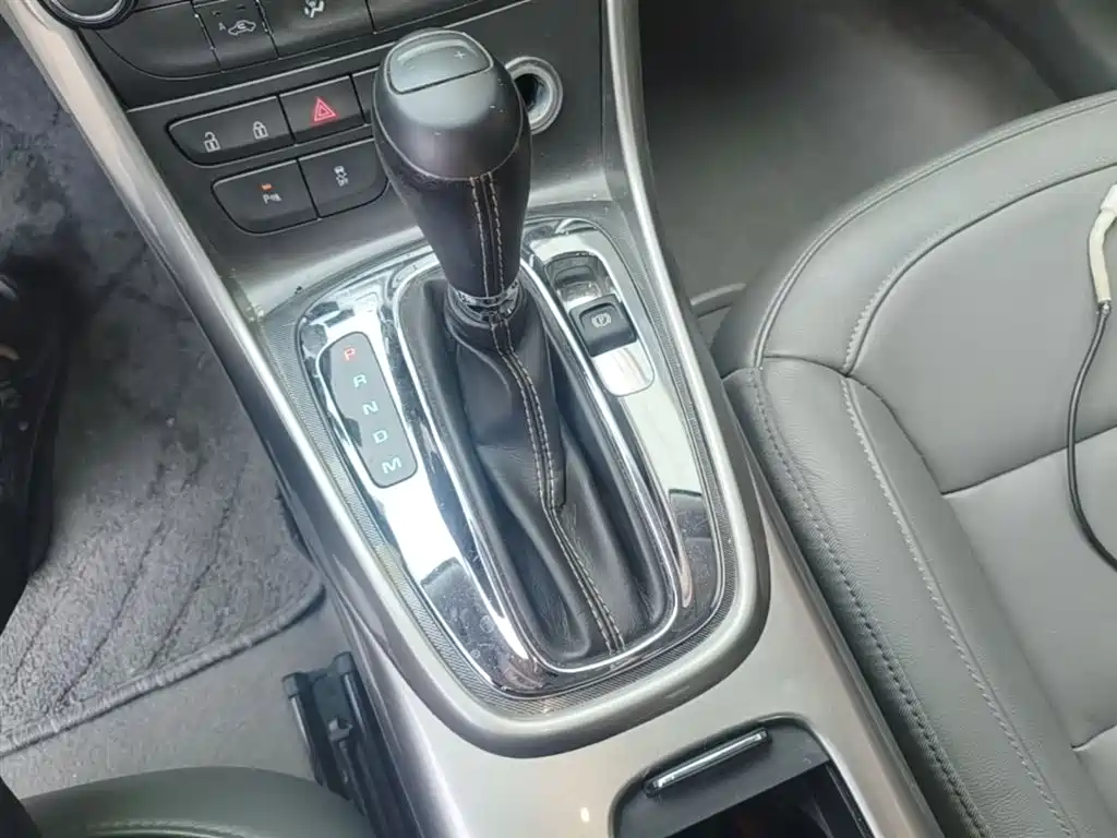Chevrolet Malibu 2015 — фото 14